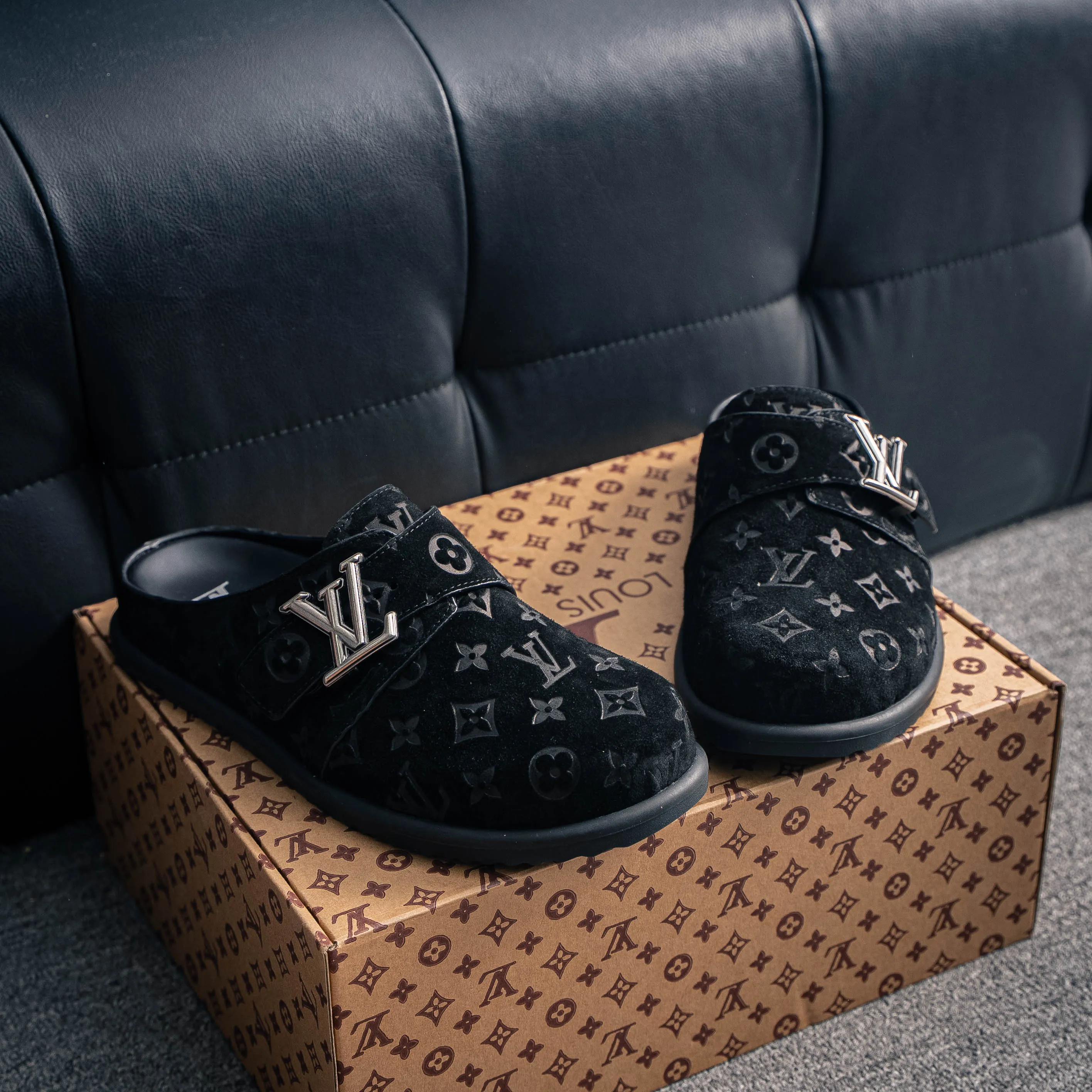 # Louis Vuitton Easy LV Shoes Sandals ！ Premium Quality